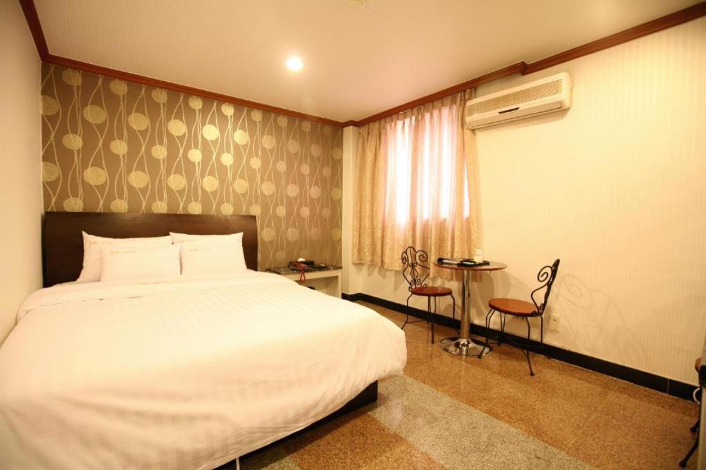 New World Hotel Yongsan Seoul Exterior foto